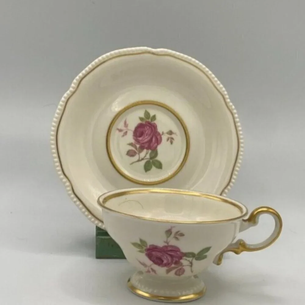 Castleton China Dolly Madison Teacup Cup & Saucer Set (s)‎ U.S.A.